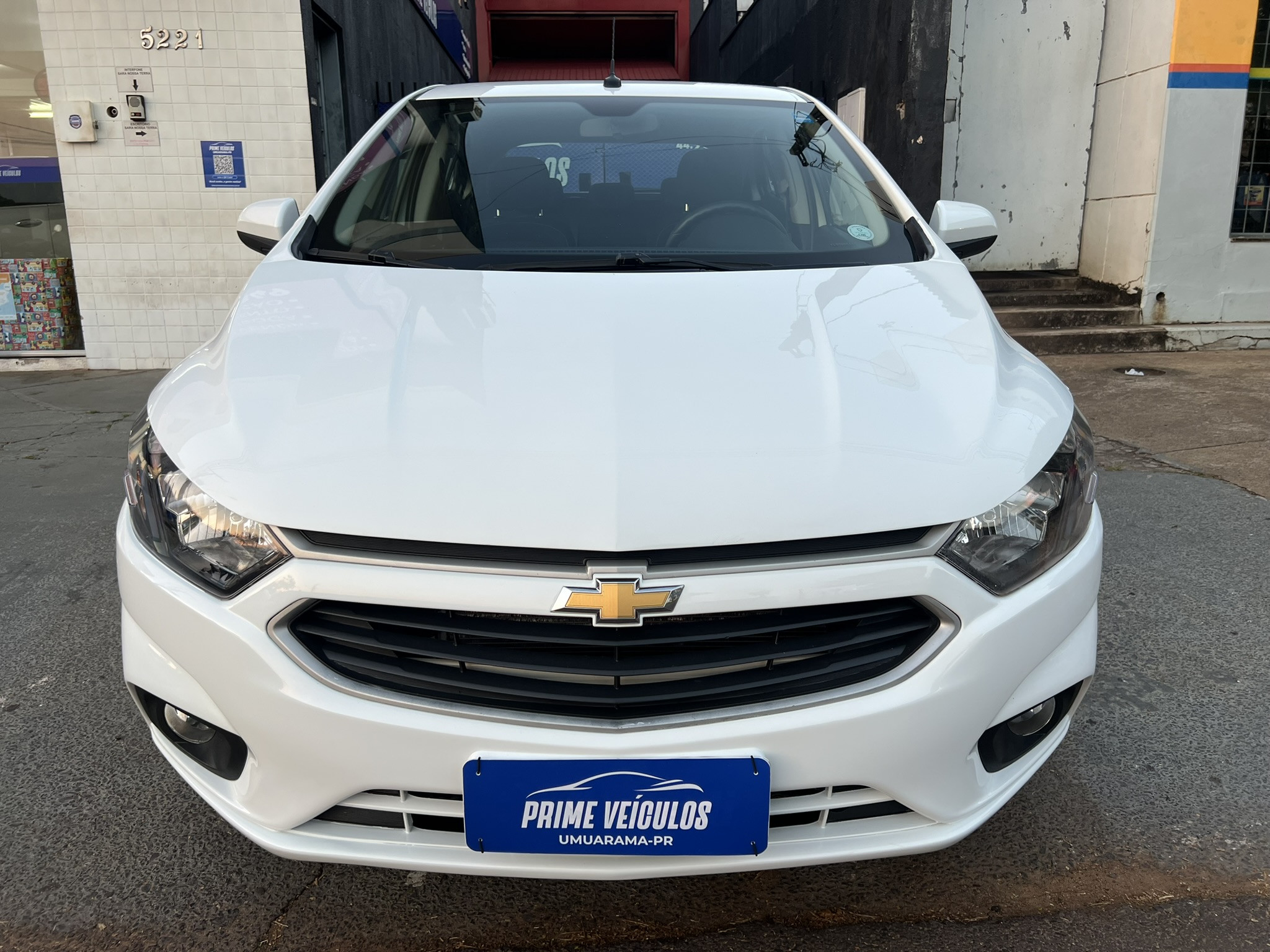 Chevrolet Onix Hatch Joy 1.0 8V Flex 5P Mec - foto 2