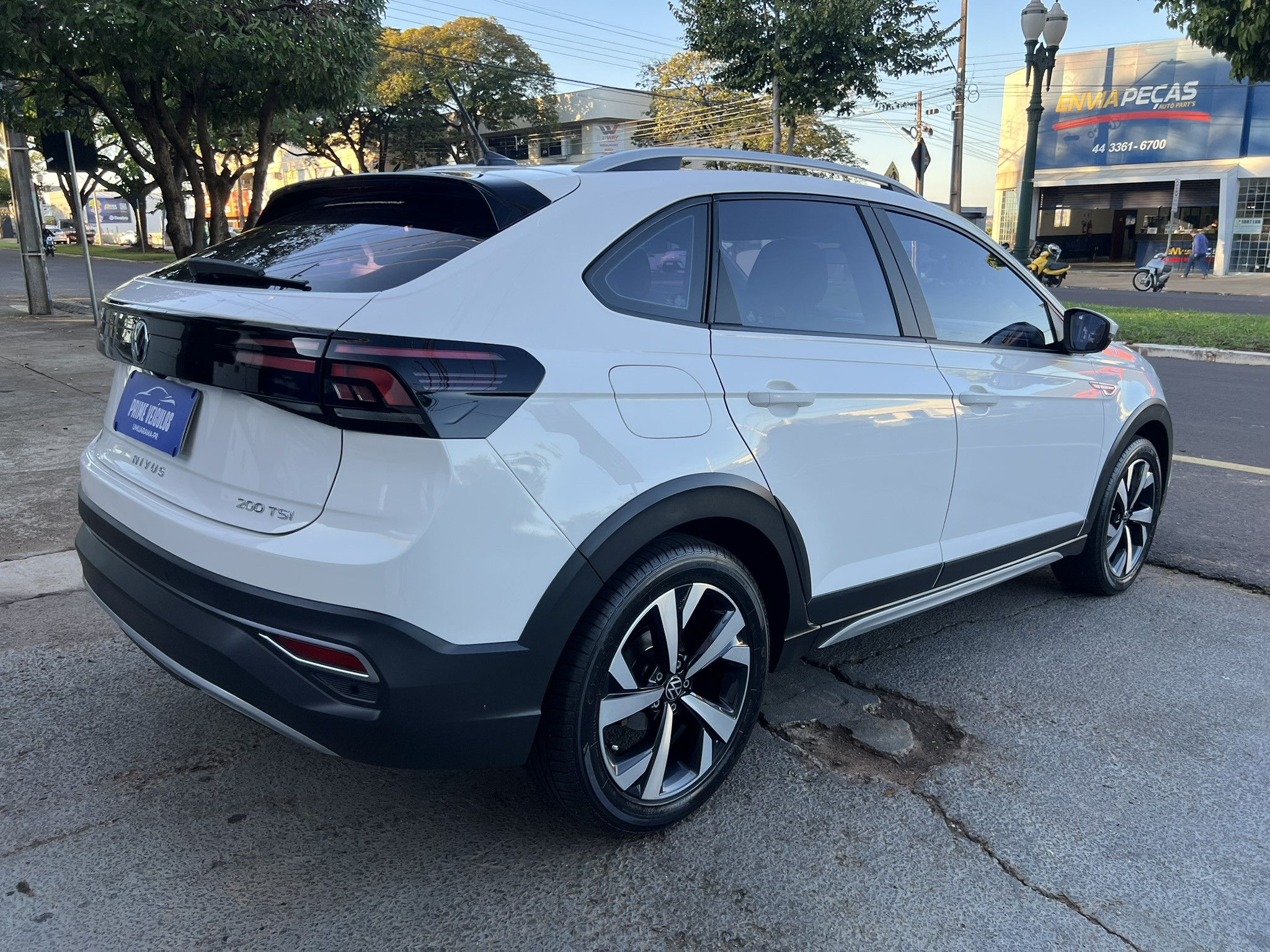 Volkswagen Nivus Launching Ed. 1.0 200 TSI Flex Automático - foto 4